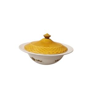 Vintage Gold‎ Medallion Wedgewood  round vegetable Bowl